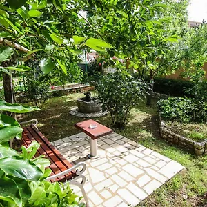 Apartment Vuceric, Peroj